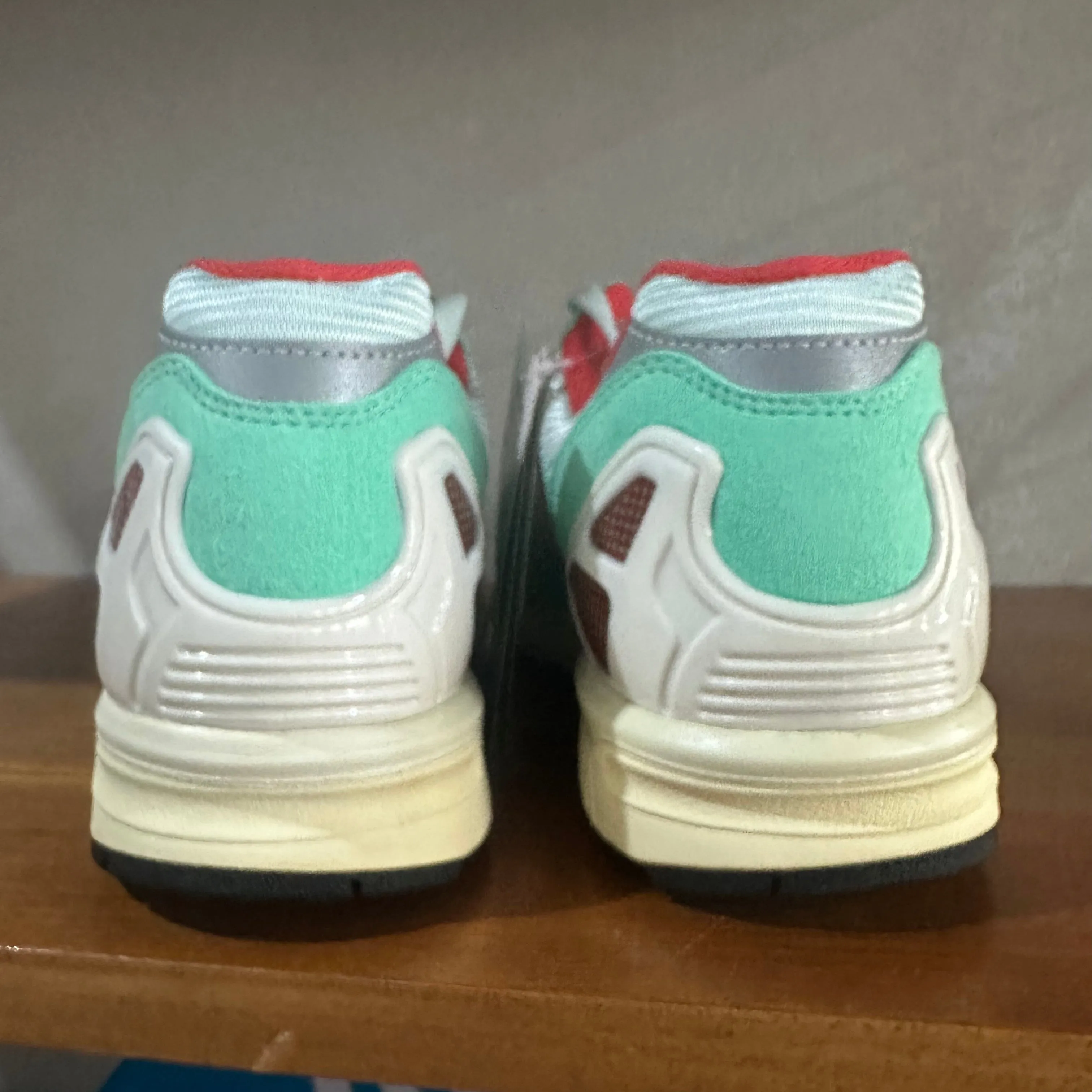 adidas ZX 9000 OG Trainers Mint / Red / Green - UK 9.5