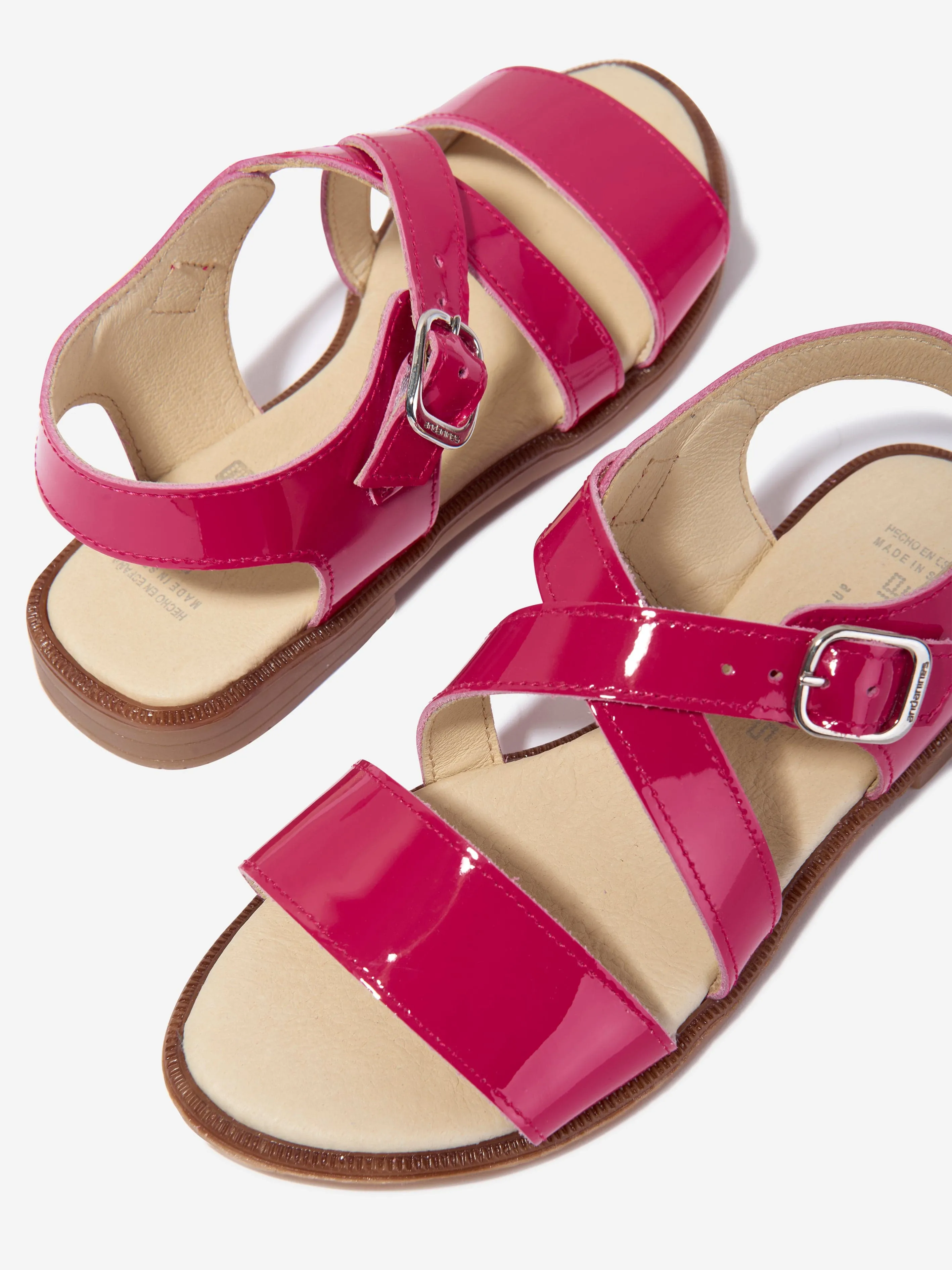 Andanines Girls Patent Leather Cross Over Strap Sandals in Pink