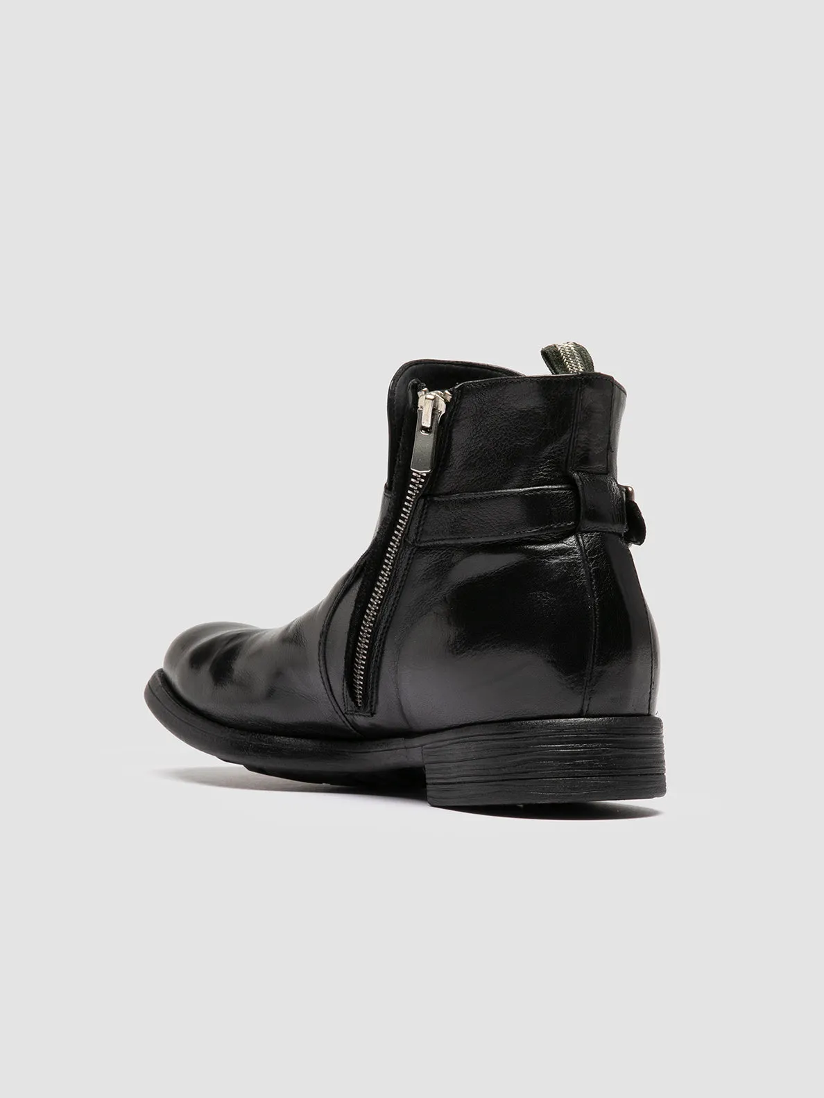 CHRONICLE 068 - Black Leather Zipped Boots