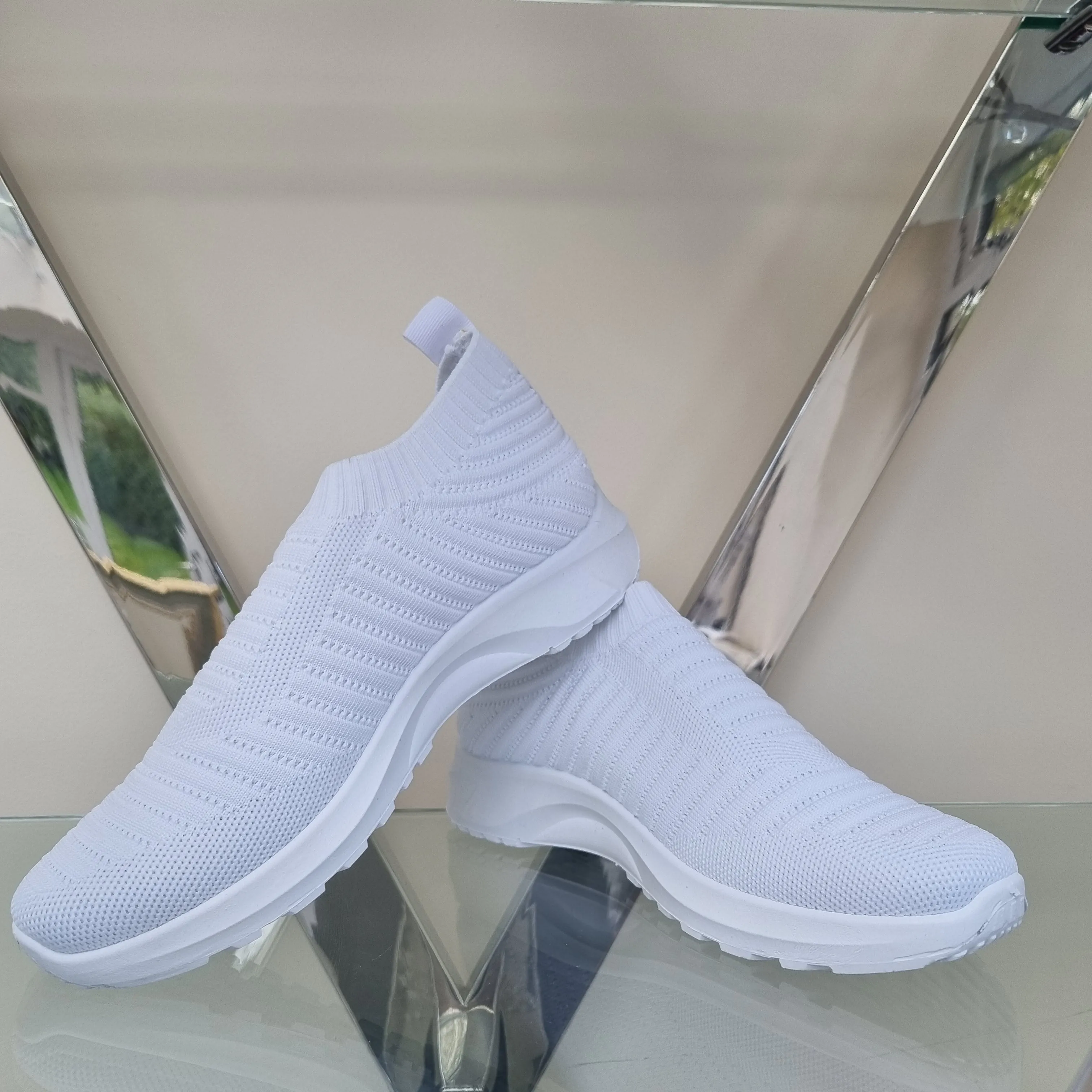 Elasticated Slip on Trainers