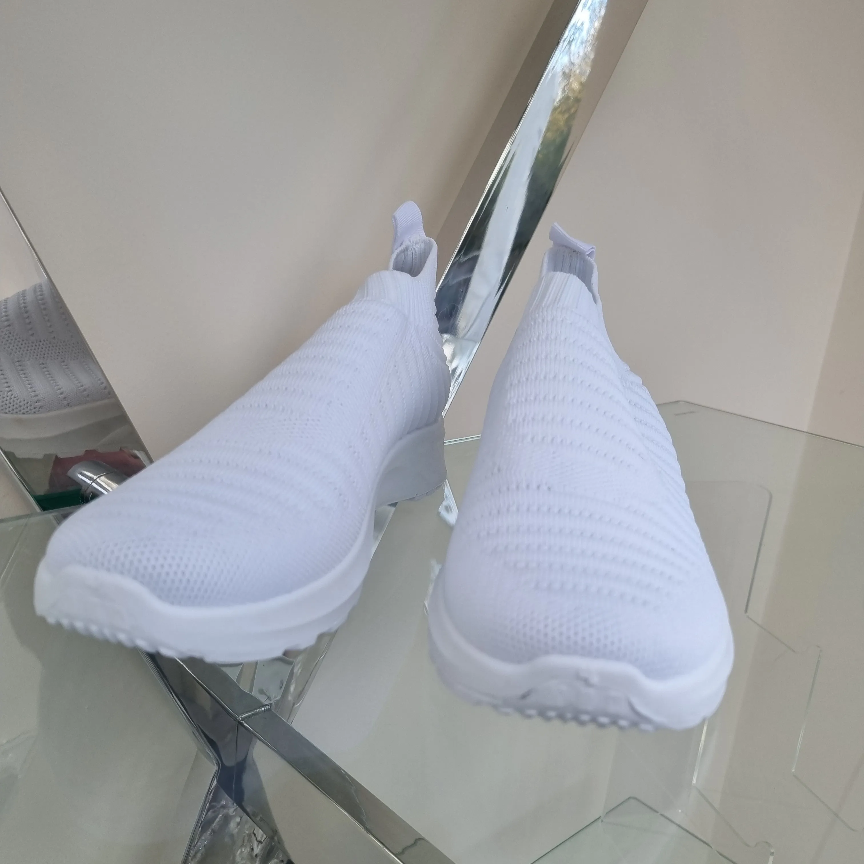 Elasticated Slip on Trainers