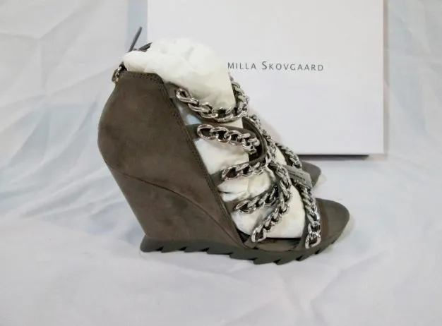 NEW CAMILLA SKOVGAARD Chain Cross-Strap Sandal Shoe 36.5 6 GREIGE NUBUCK