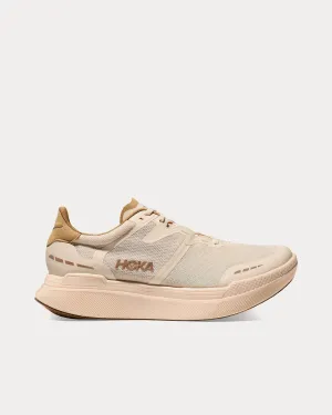 Transport X Vanilla / Wheat Running Shoes