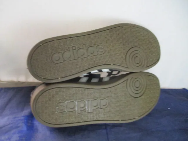 Used Adidas Baseline Shoes Adult Size 7