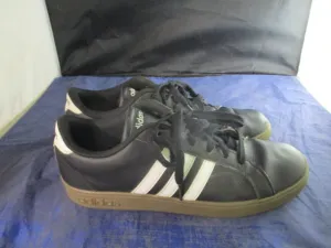 Used Adidas Baseline Shoes Adult Size 7