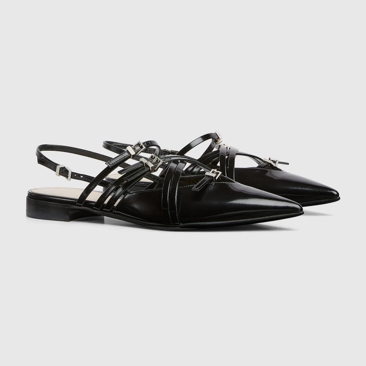 Women's strappy leather ballet flat